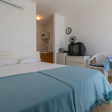 Apartment Mirta *