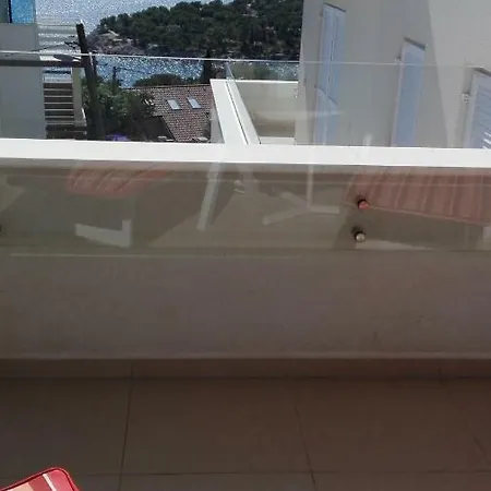 Mirta Apartment
