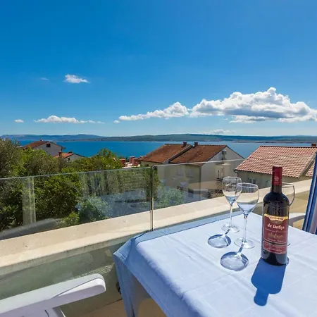 Apartment Mirta *